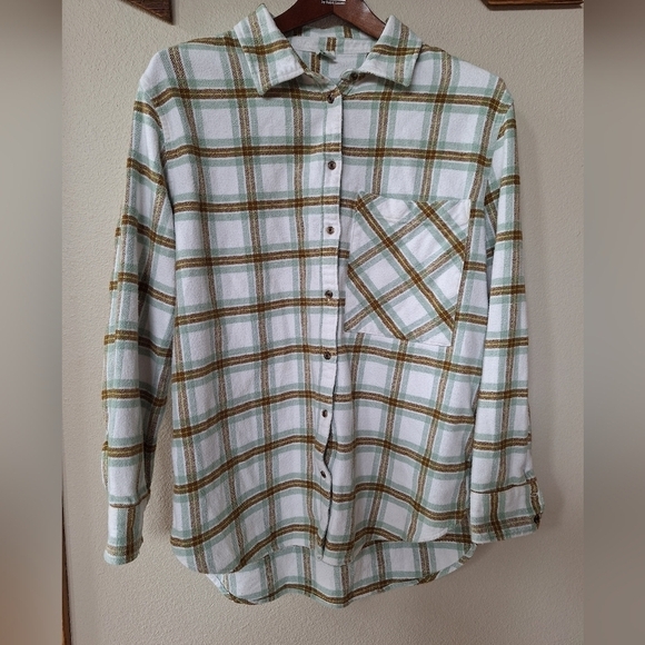 aerie Tops - Aerie Womens Plaid Long Sleeve Button Down Flannel. Size S